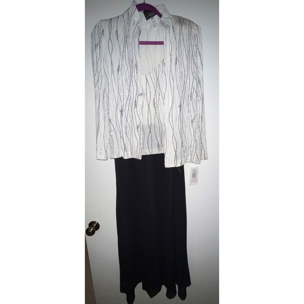 Alex Evening Two Piece outfit - New with Tags